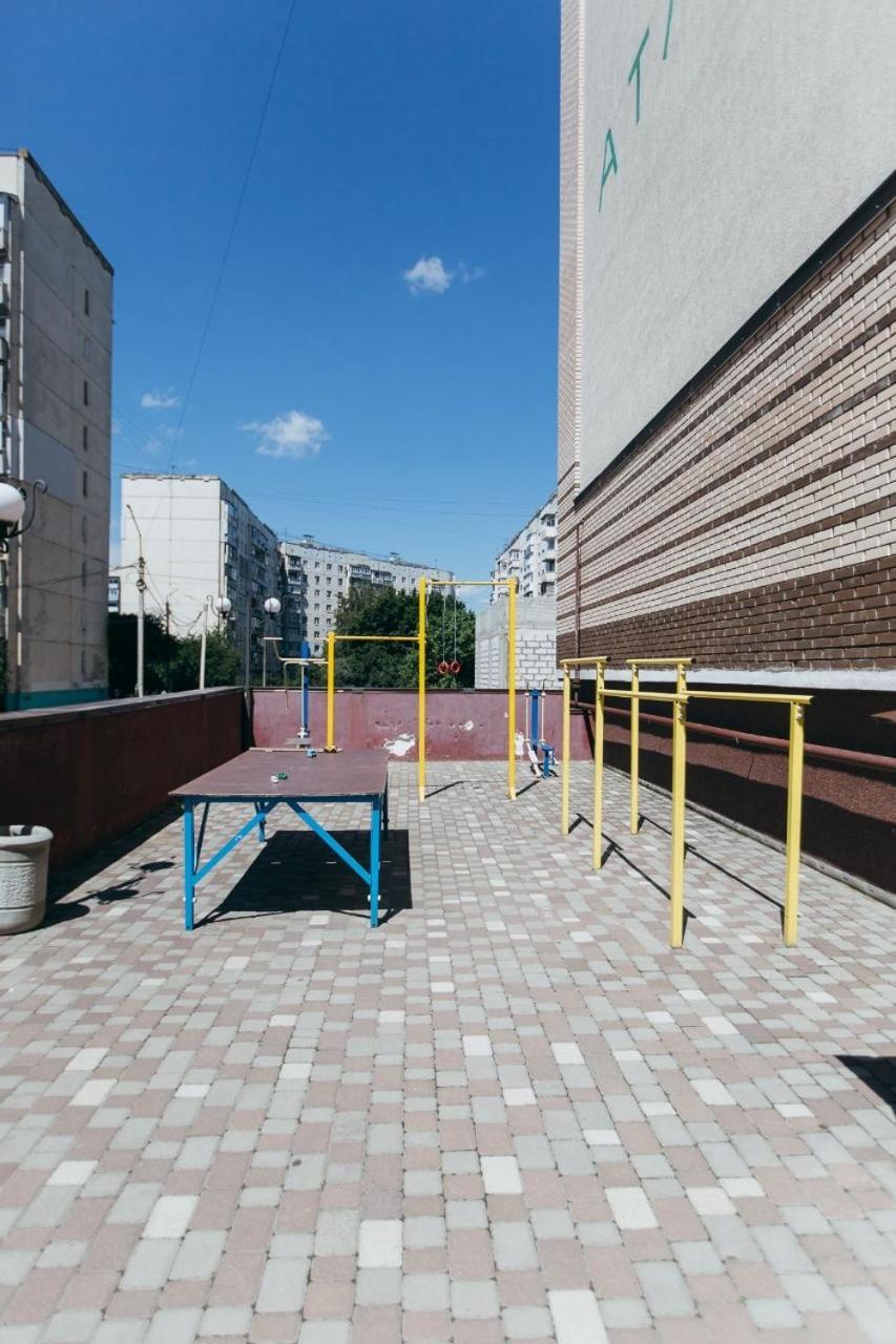 Atlant Luxury Family Apart Поряд З Тц Депот, Безконтактне Заселення Chernivtsi Bagian luar foto