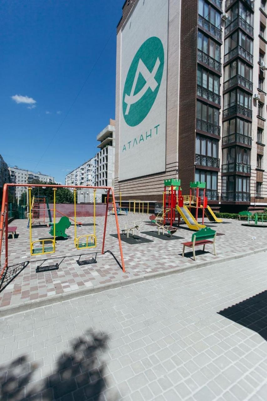 Atlant Luxury Family Apart Поряд З Тц Депот, Безконтактне Заселення Chernivtsi Bagian luar foto