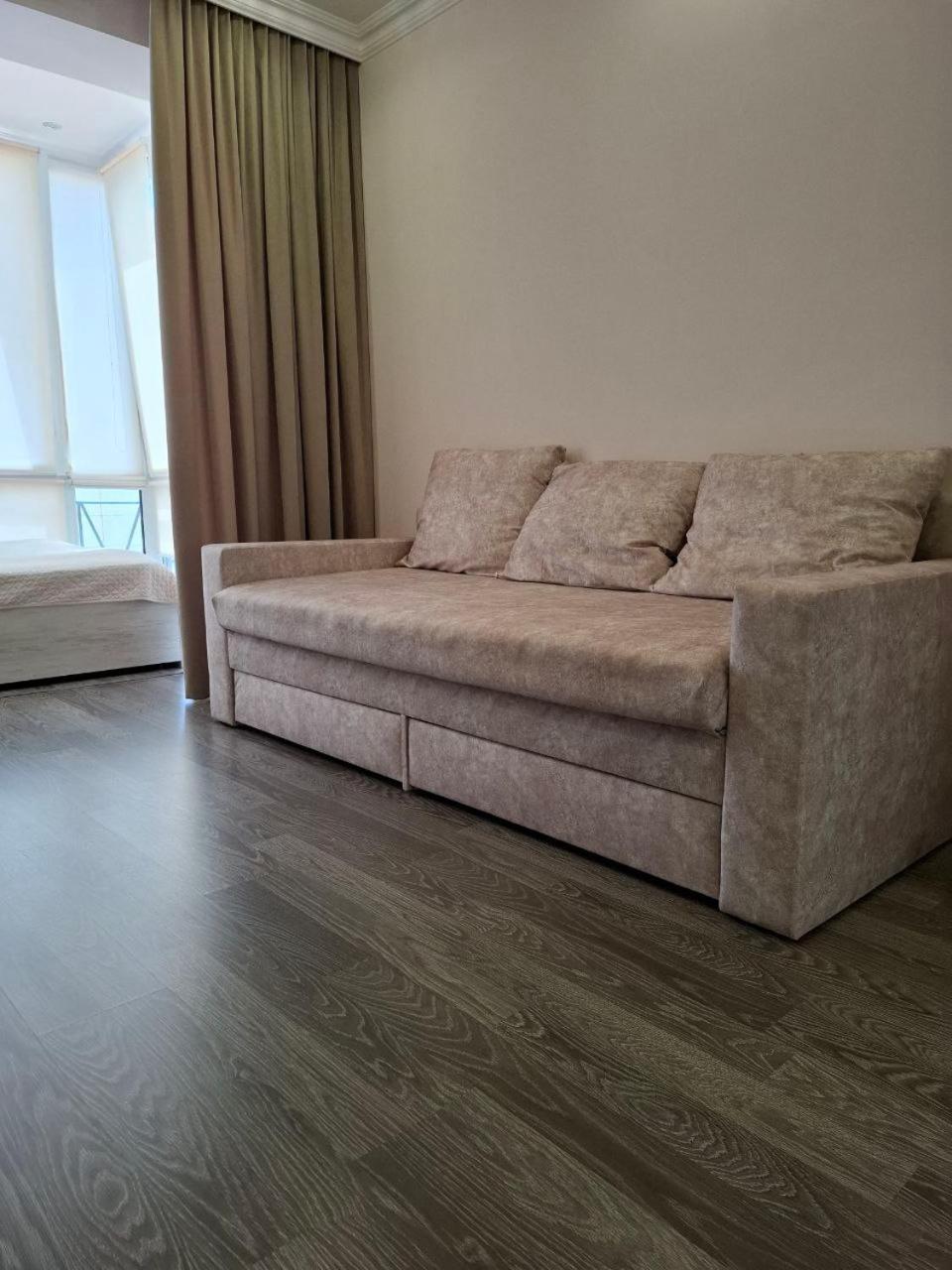 Atlant Luxury Family Apart Поряд З Тц Депот, Безконтактне Заселення Chernivtsi Bagian luar foto
