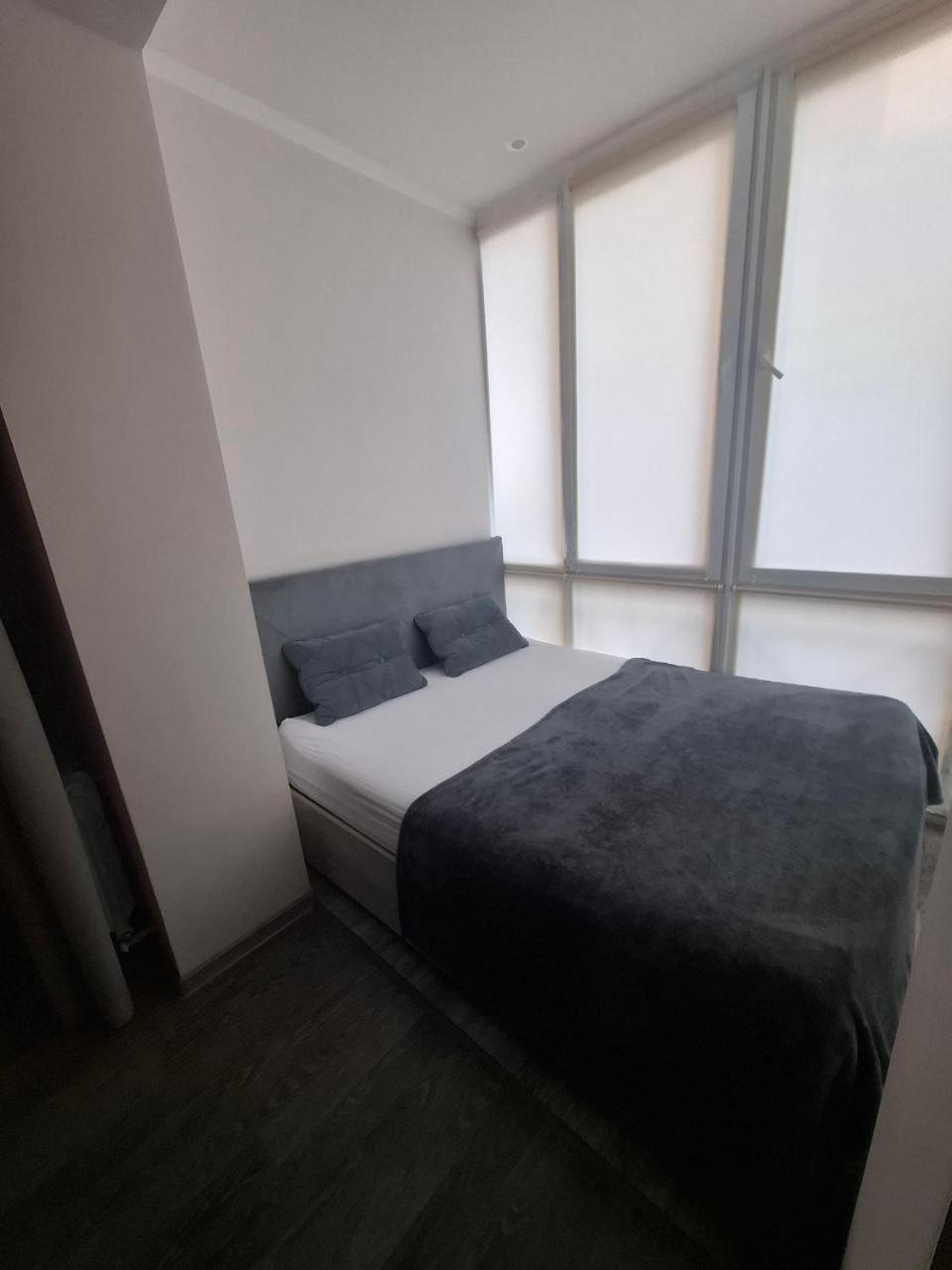 Atlant Luxury Family Apart Поряд З Тц Депот, Безконтактне Заселення Chernivtsi Bagian luar foto